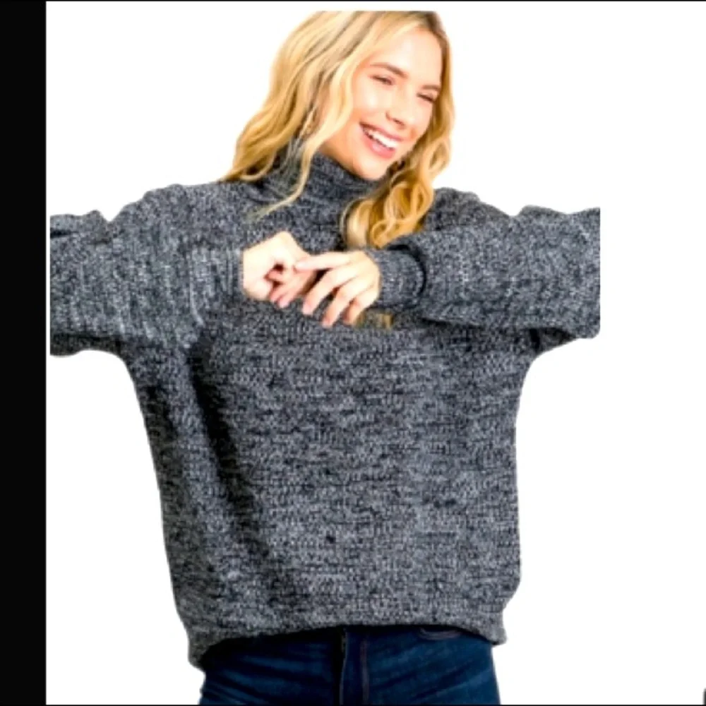 Cozy knit turtleneck sweater - Picture 2 of 6